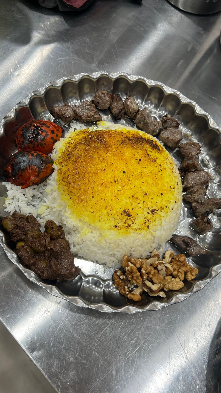 رستوران گیلار در قشم